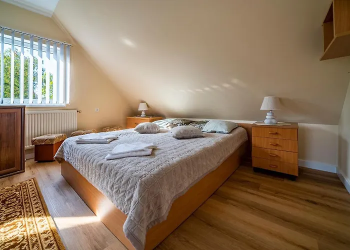 Bronisia יאסטארניה